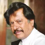 Attaullah Khan Esakhelvi shares how his family's opposition to his singing turned into pride