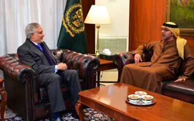 UAE Ambassador briefs Dar on streamlining visa processes for Pakistanis