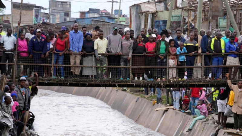 Kenya's government demolishes houses in flood-prone areas, offers $75 in aid