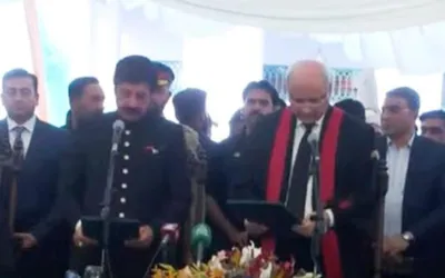 Sardar Saleem Haider takes oath as Punjab Governor