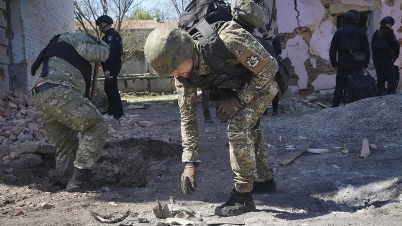 Russian troops reportedly enter border town near Kharkiv
