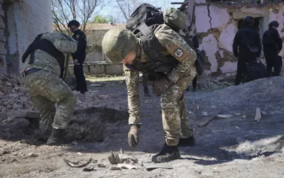 Russian troops reportedly enter border town near Kharkiv
