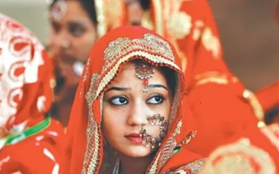 LHC orders legal action against Nikah Khawan in child marriage case