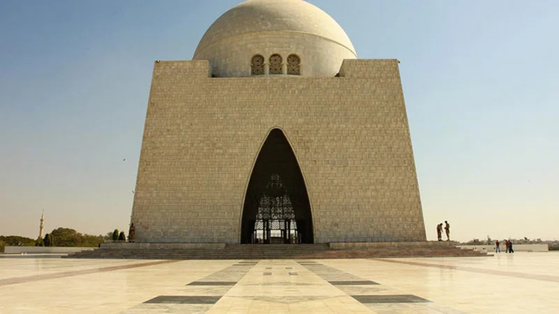 Sindh Heatwave Continues, Karachi Records High of 42°C