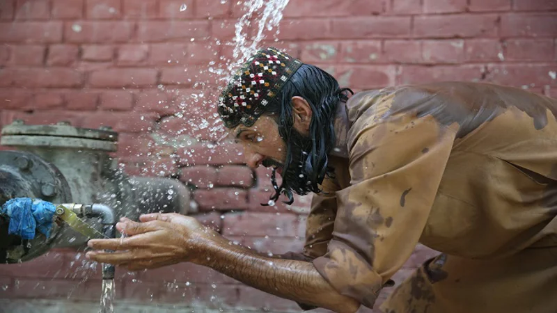 Intensity of heatwave in Karachi and Sindh will further soar from May 26 to May 27