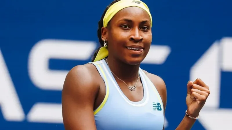 Coco Gauff fights back from set down to reach last 16