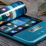 Samsung reportedly developing roll-able smartphone under the name of 'Galaxy Z Roll'