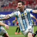 Messi saves Argentina in dramatic World Cup win over Egypt