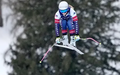 Helicopter crew details high-risk rescue of Lindsey Vonn after olympic crash