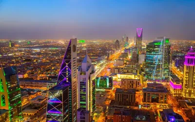 91 Pakistanis stranded in Saudi Arabia depart for home from Riyadh