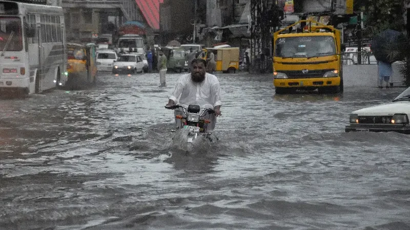 PMD issues flood warning for KP and Kashmir