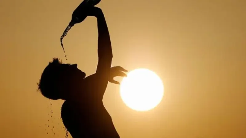 Karachi to remain hot and humid as heatwave persists