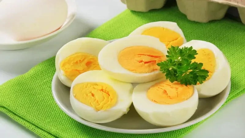 Five amazing benefits of eating boiled eggs