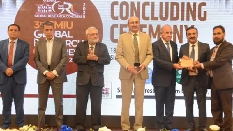 Best-Paper-Award