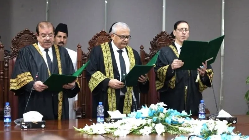 Two more judges take oath in Federal Constitutional Court