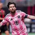 Lionel Messi shatters another world record