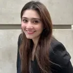 Actress Dur-e-Fishan’s artwork valued at 1 crore goes viral