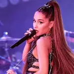 Ariana Grande warns fans against “Dangerous” Body-Shaming