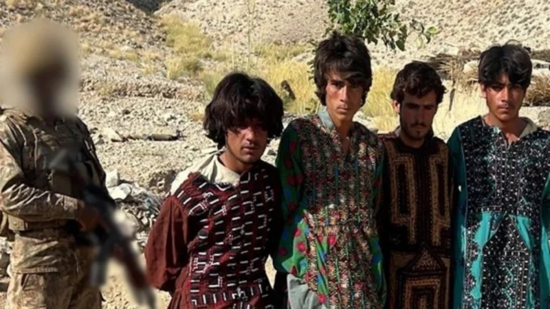 Khuzdar Operation: Four Terrorists caught wearing women’s clothes to flee