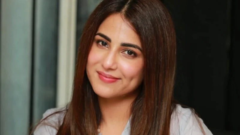 Ushna Shah calls on Punjabis