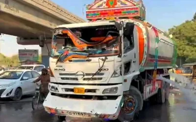 Mother, son killed as water tanker hits motorcycle in Karachi