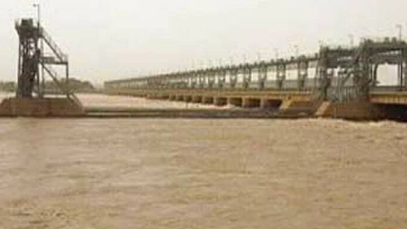 Water level in Indus receding at Guddu Barrage, says control room