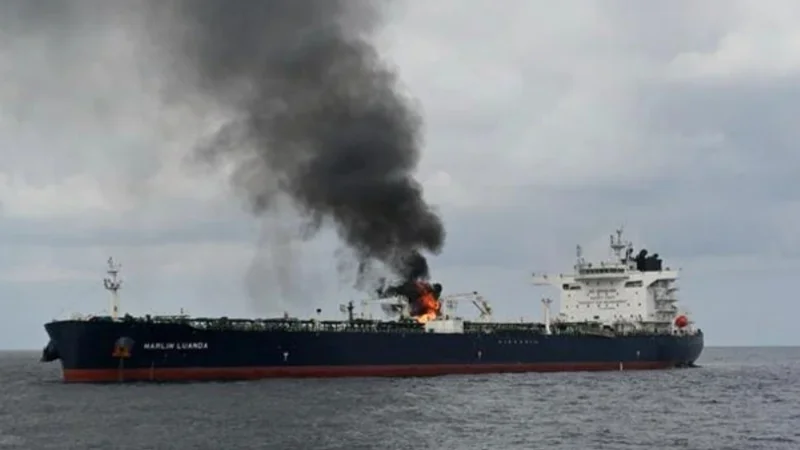 Pakistani crew awaits rescue after cargo ship targeted in Yemen