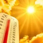 Heat grips Karachi as sea breeze remain suspended