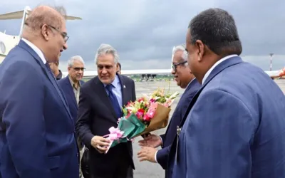 DMP Ishaq Dar arrives in Bangladesh for two-day official visit