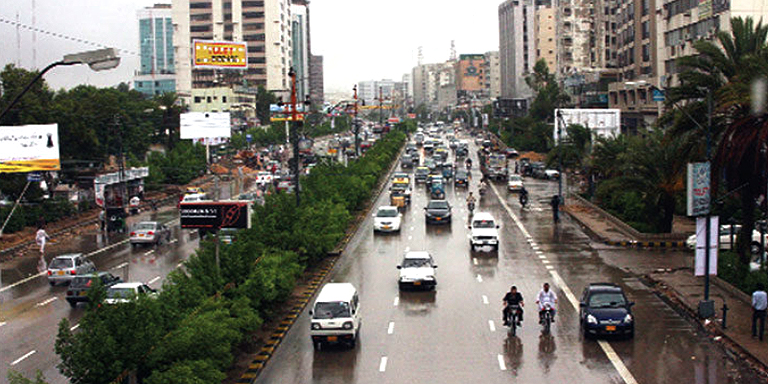 rain in different areas in Karachi