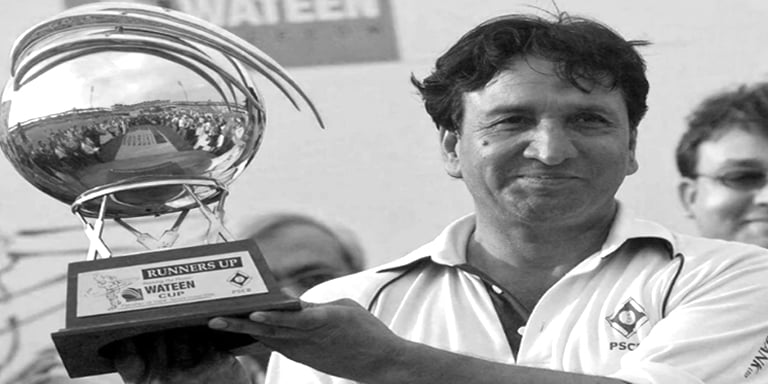 Former cricketer Abdul Qadir Khan died