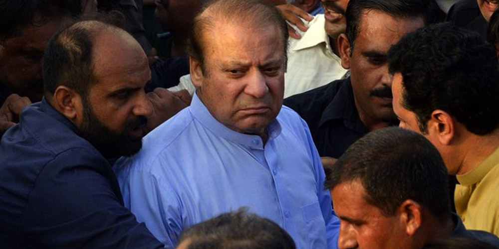 Nawaz Sharif at court