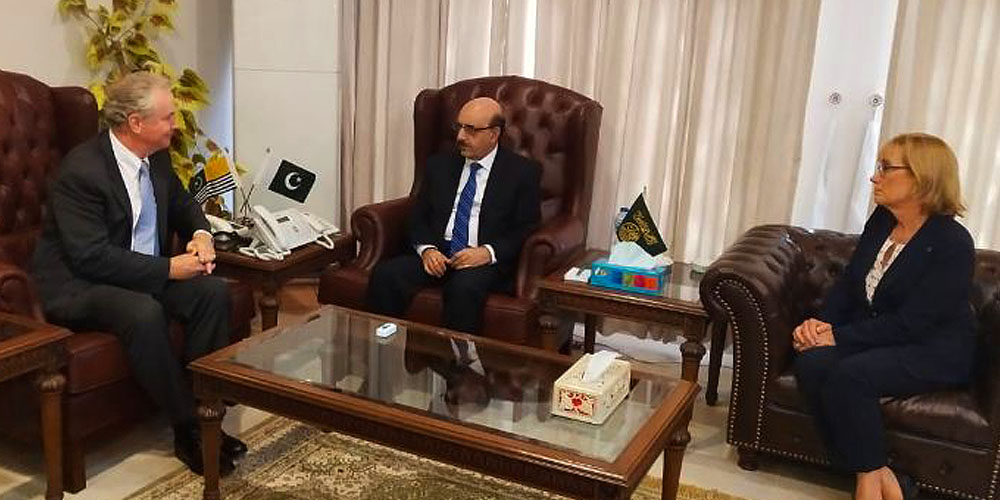Raja Farooq Haider meets Americi Senators