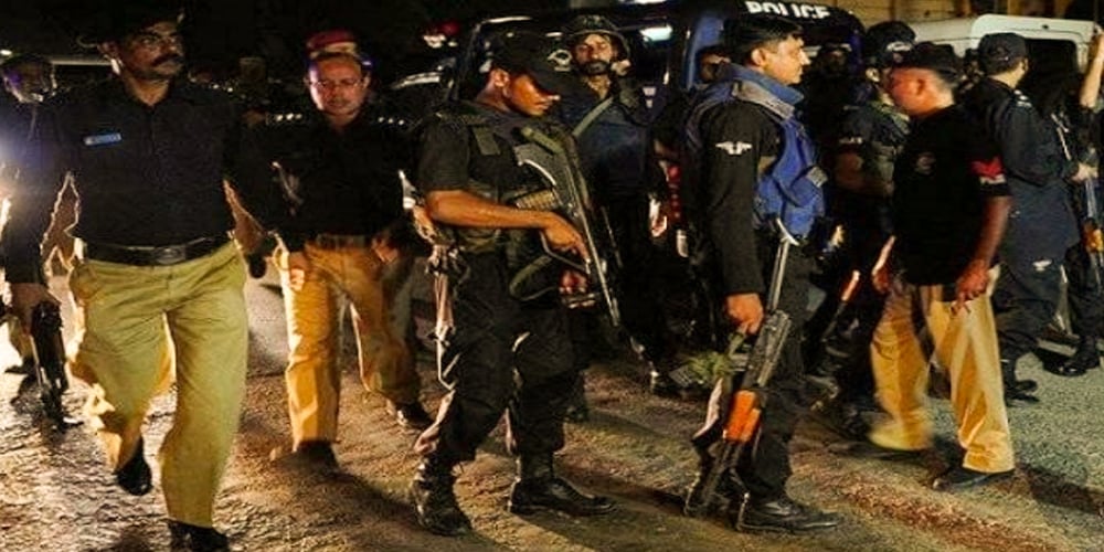Cross firing between punjab police & criminals