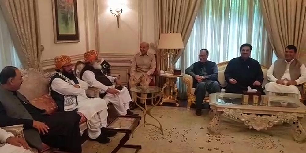 Shahbaz shareef- Molana meeting- 18OCT