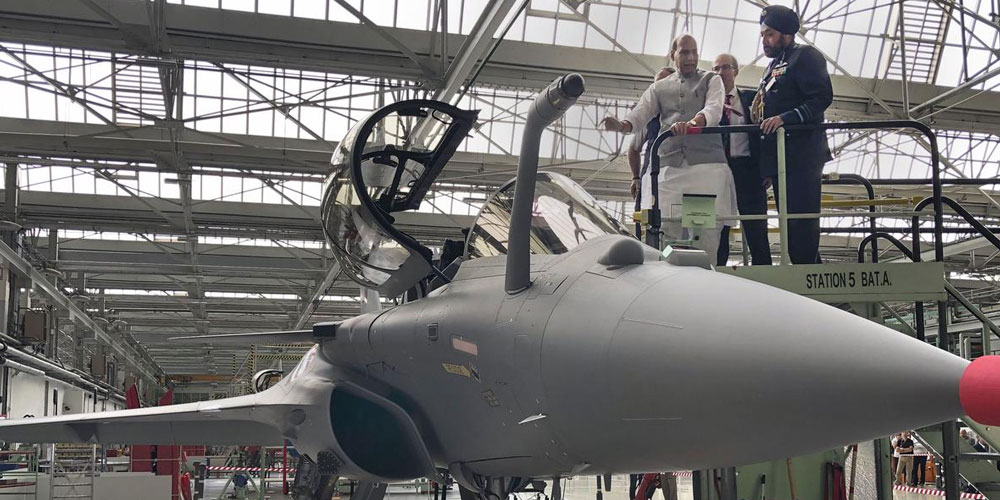 France hand over Rafael jets to India