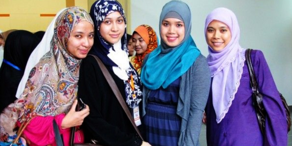 hijab banned in france