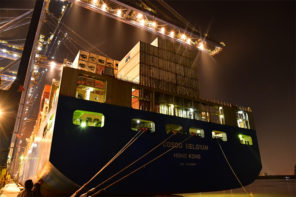 سب سے بڑے مال بردار بحری جہاز کی کراچی آمد