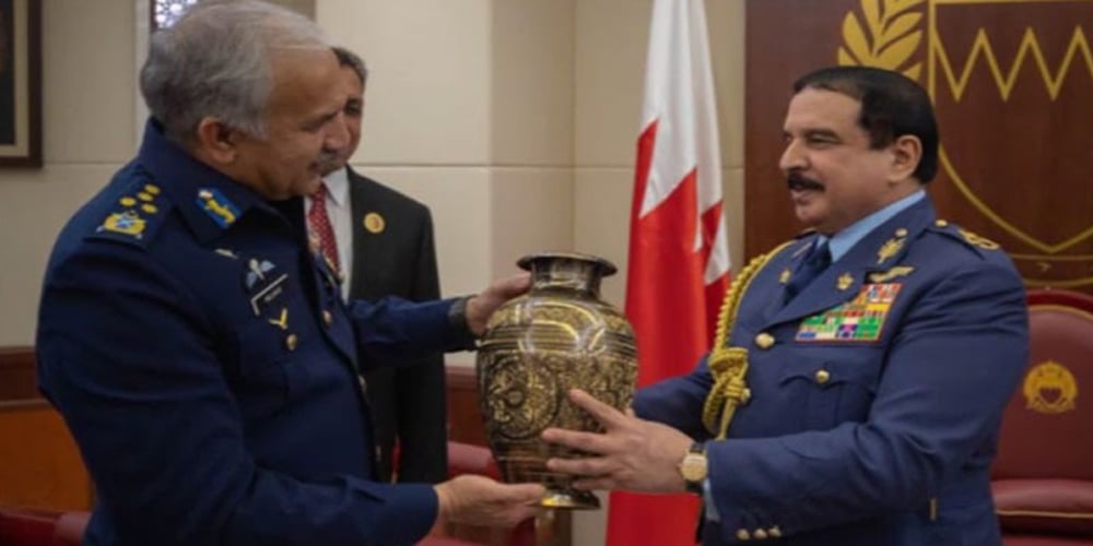 فضائیہ کے سربراہ ایئر چیف مارشل مجاہدانورخان کی بحرین کے فرمانروا سے ملاقات