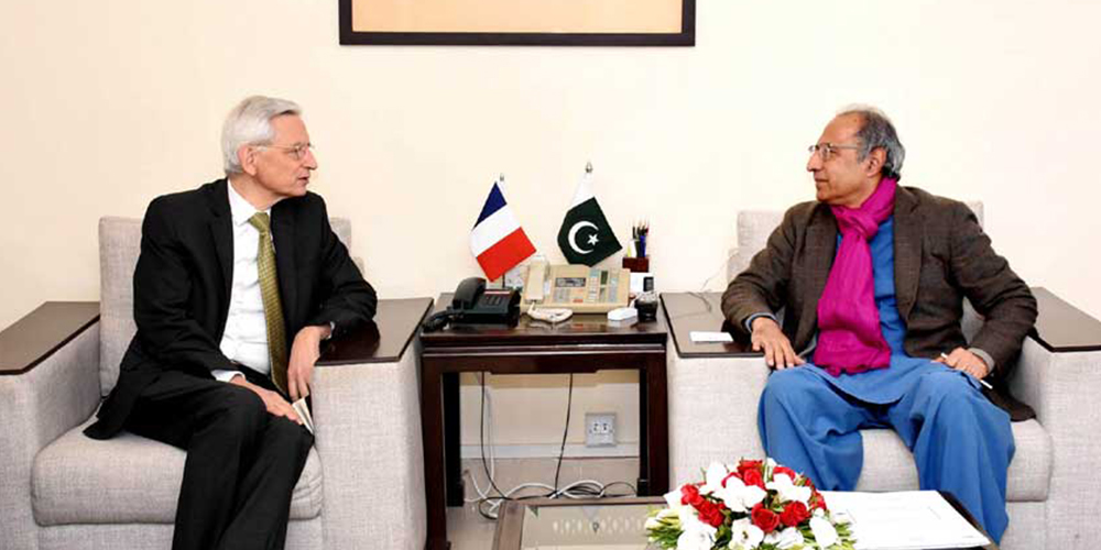 مشیرخزانہ