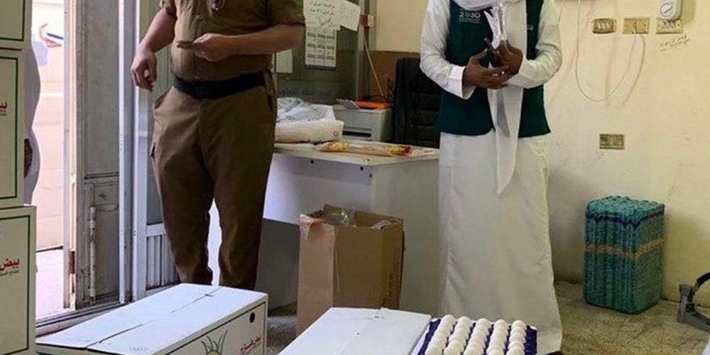 سعودی عرب:طائف میونسپلٹی نے انڈے ذخیرہ کرنے والے شخص کو گرفتارکرلیا