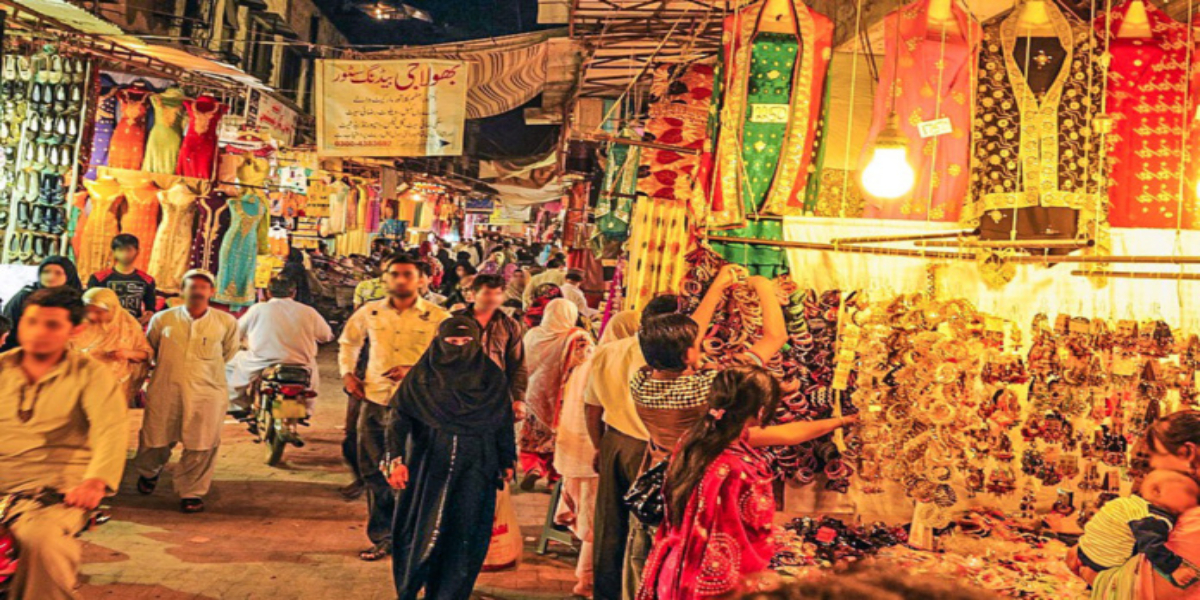 سندھ میں بازار کھولنے کے اوقات کار تبدیل کرتے ہوئے سندھ حکومت نے مارکیٹیں رات 8 بجے تک کھولنے کی اجازت دیدی ہے۔