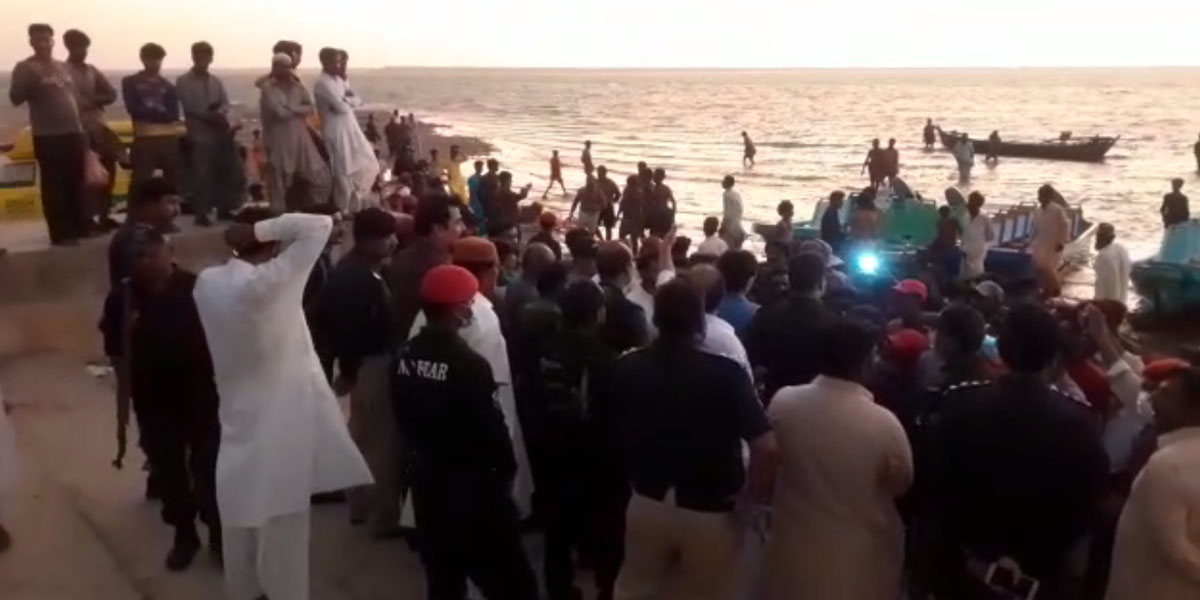 کینجھر جھیل