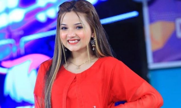 Rabeeca ke Gaane Se Howay Sub Log Luft Andooz | Singing Competition | Game Show Aisay Chalay Ga