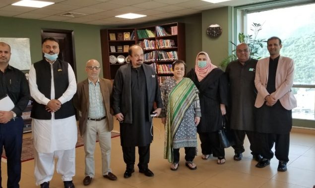 شمیم نقوی