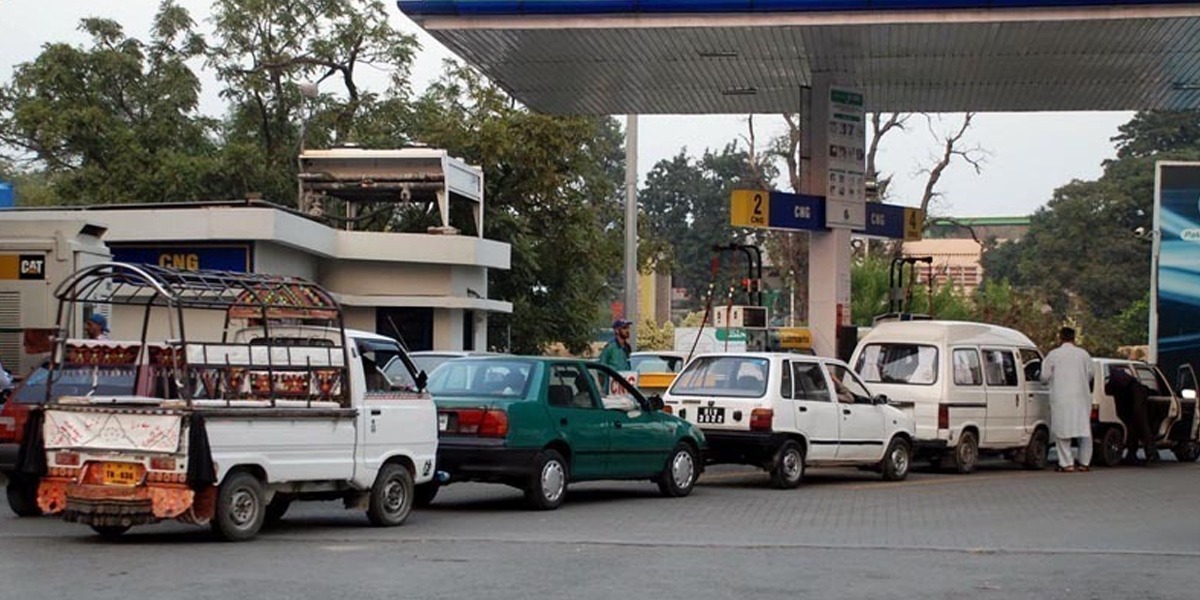 CNG stations are closed again after one day of availability