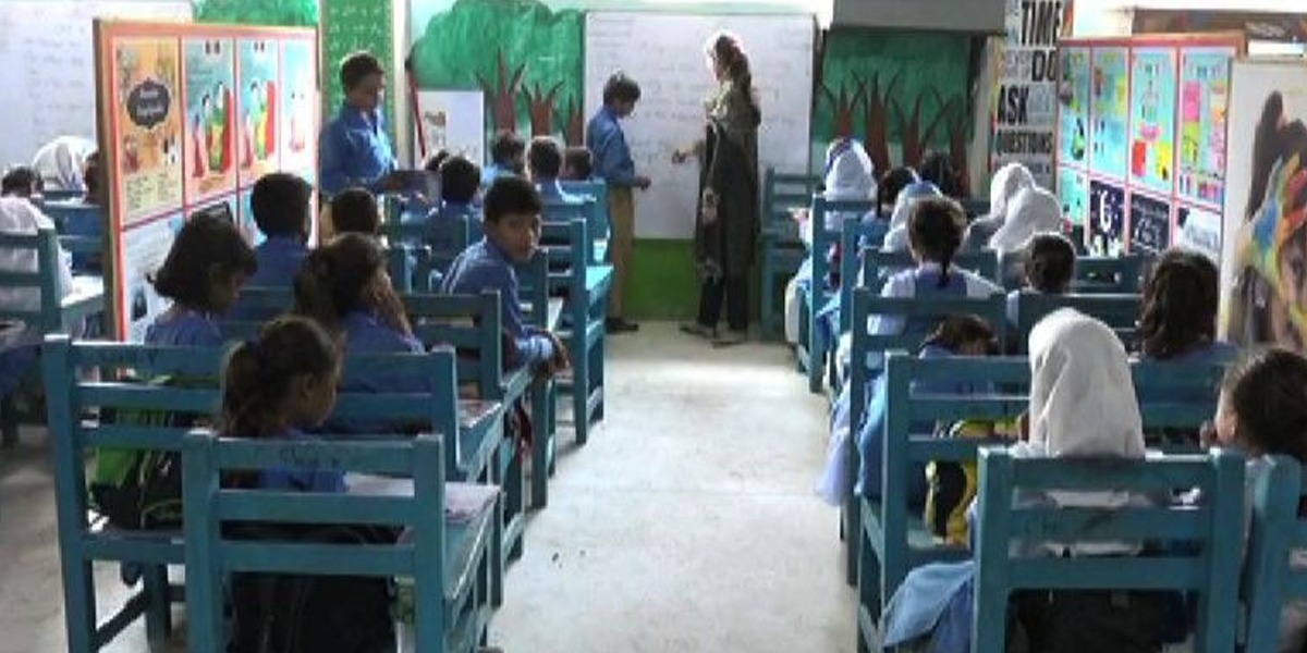 اسکول ایجوکیشن نے موسم سرما کی چھٹیوں کا نوٹفیکیشن جاری کردیا۔