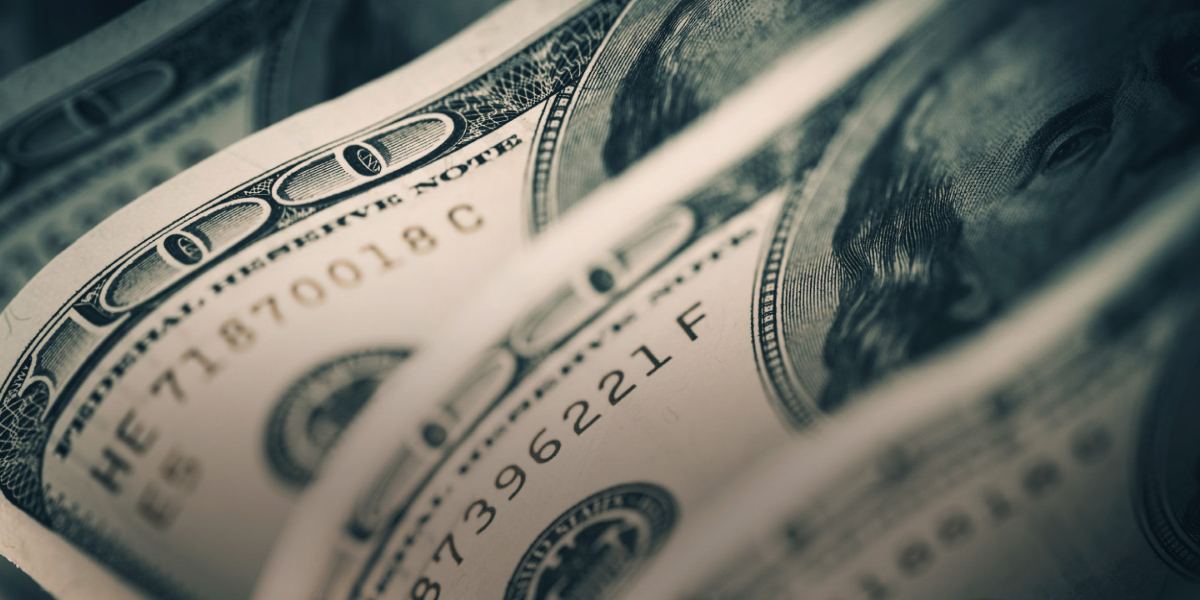 ڈالر کی قیمت میں اضافہ