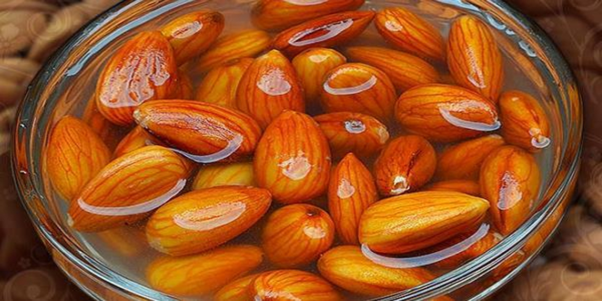 بھگوئے ہوئے بادام