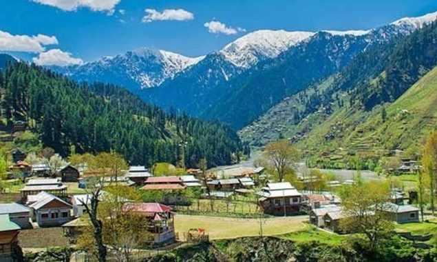 آزاد کشمیر میں سیاحوں کی آمد پر پابندی عائد کردی گئی ہے۔